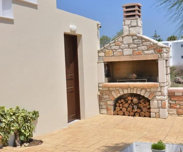 بيت ضيافة Sunshine Naxos City