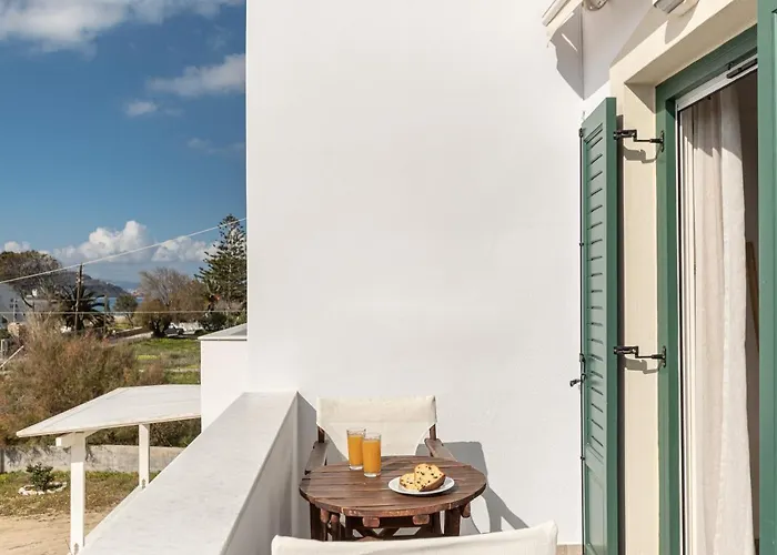 بيت ضيافة Sunshine Naxos City